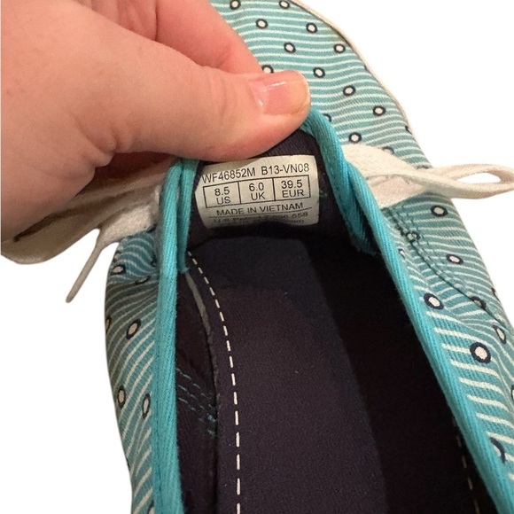 TAYLOR SWIFT x KEDS CHAMPION Lace Up Sneaker Blue Dot Stripe Canvas w/ charm 8.5 - Picture 8 of 11